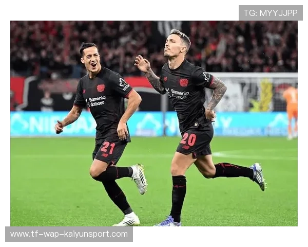 法鹰门将“目送”乌龙，格里马尔多两任意球助药厂夺首胜